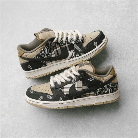 travis scott nike sb dunk replica|travis scott nike dunks price.